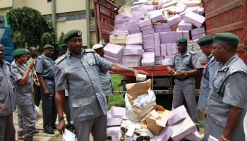 Maritime experts question Customs’ manual container checks