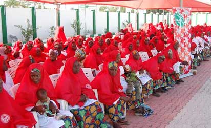 Kano organises mass wedding for 1,520 widows, divorcees, Spinsters