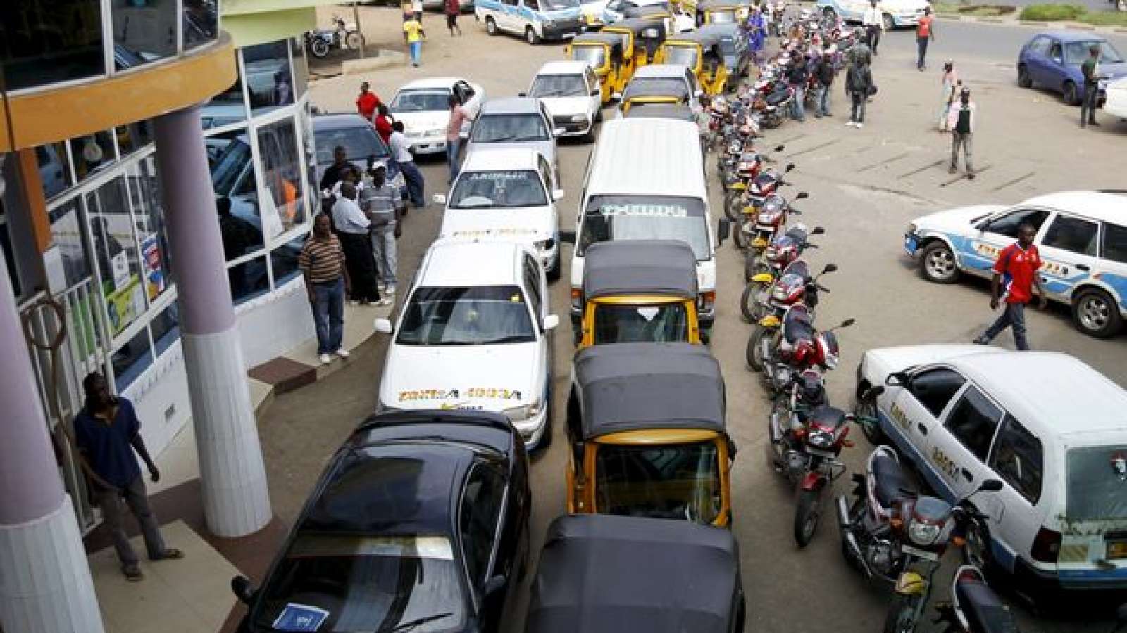 Osun motorists groan as fuel scarcity bites harder