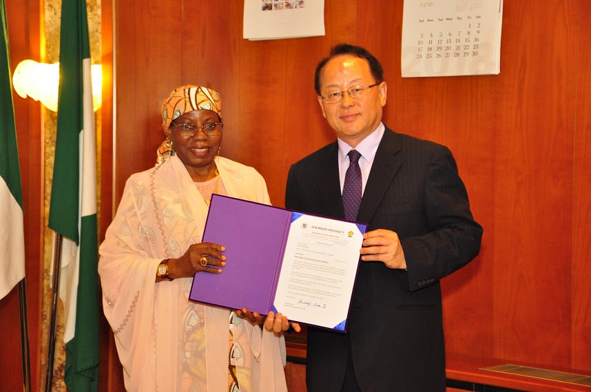 Aisha Buhari honoured in South Korea