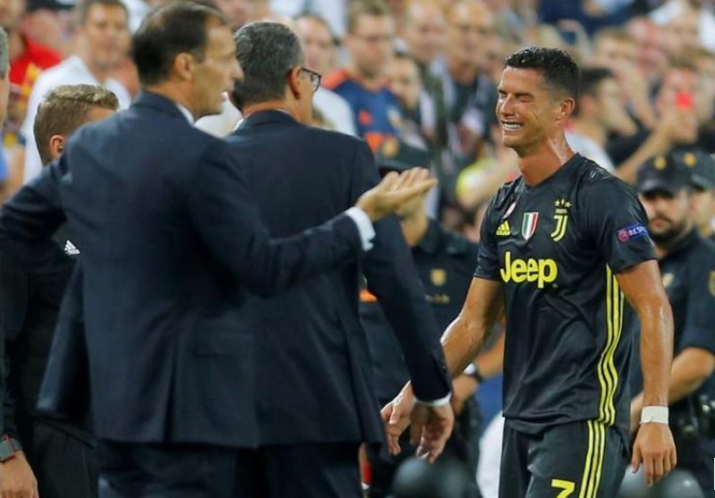 Champions League: Juve whips Valencia two-nil despite a Ronaldo red-card