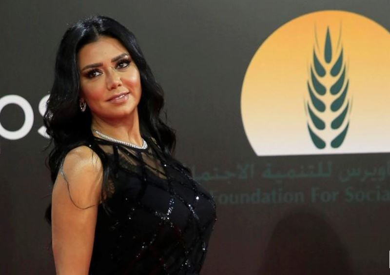 Lawsuits dropped against Egyptian actress over racy dress