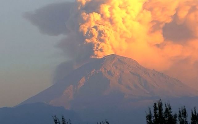 Mexico’s Popocatepetl volcano erupts with massive ash plumes