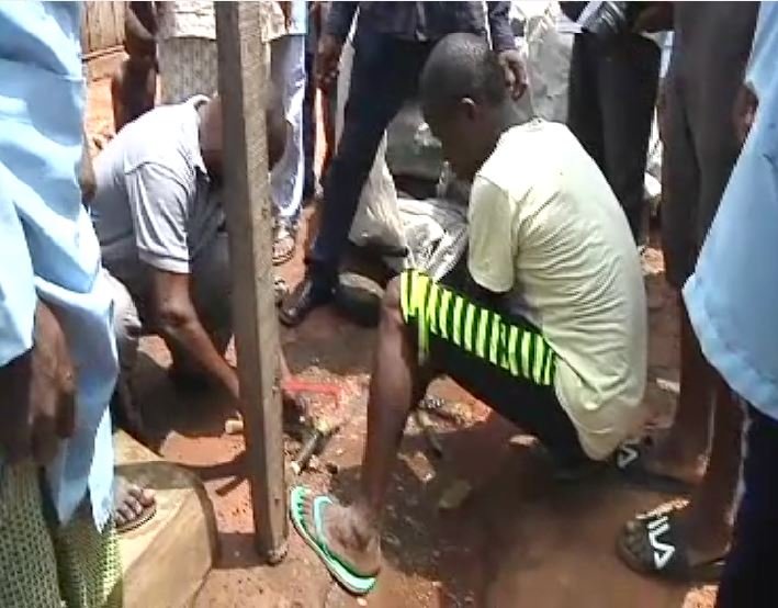 Community service: Youth repair water pipes in Kwara state