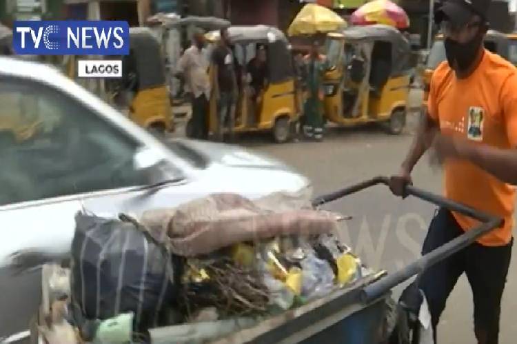 ‘Don’t Patronise Cart Pushers’, LAWMA tells Lagosians