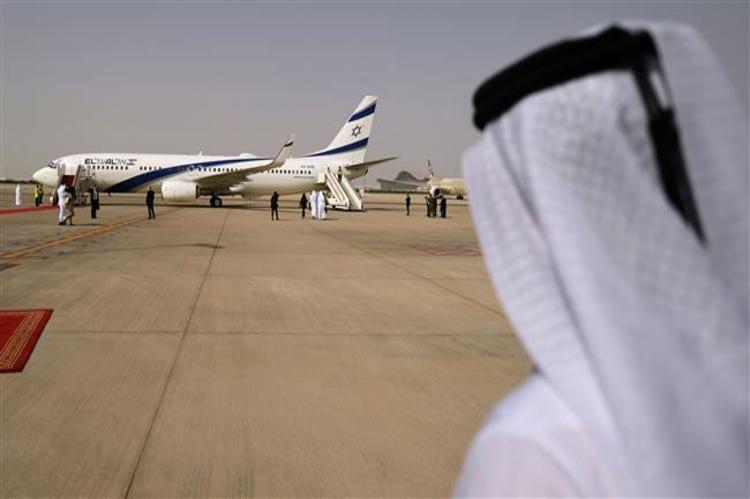 Bahrain to allow UAE-Israel flights to cross its airspace