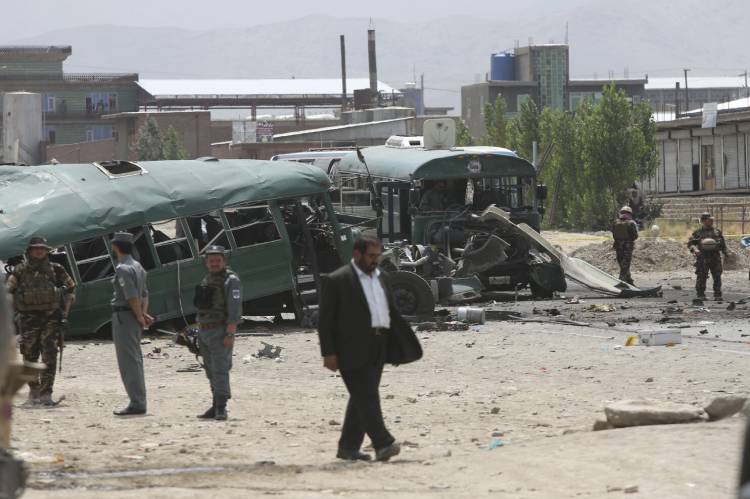Suicide Bomber kills 30 Afghan security personnel