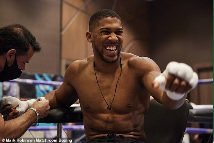 Anthony Joshua to earn £10m from Pulev bout