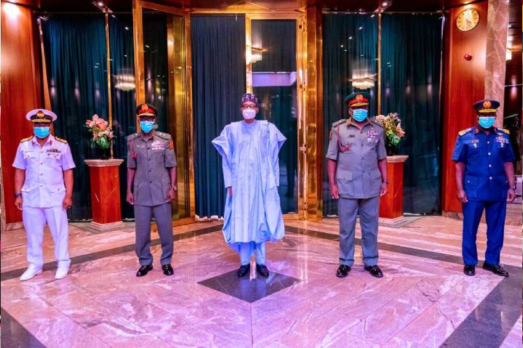 Photo News: President Muhammadu Buhari meets new Service Chiefs in Abuja