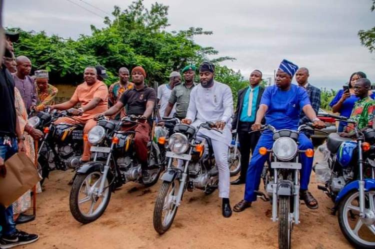 Oyo Speaker, Ogundoyin donates 15 Bikes to Indigenous Security Outfits to combat insecurity in Ibarapa