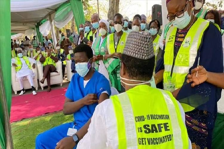 COVID-19: FG extends deadline for second dose of vaccine to July
