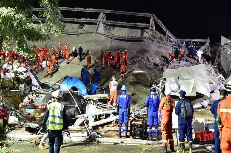 1 dead, 10 missing as hotel collapses in eastern China