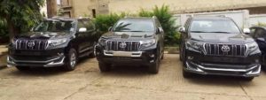 Governor Ayade gifts Toyota Land Cruiser SUVs to Rep members who defected to APC