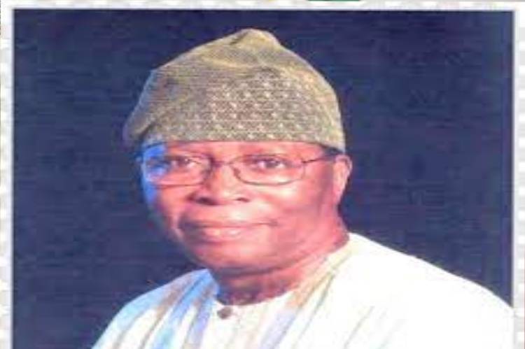 Latest Breaking News about Oyo State: Former Oyo State Military administrator, General Adetunji Olurin, dies at 76