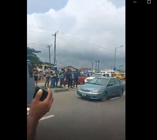 Protesters storm Ojota in Lagos, complain about insecurity, Others