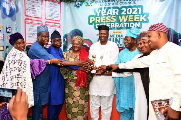 Seyi Makinde bags Oyo NUJ’s ‘Best Media-Friendly Governor