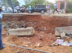 Gov. Ugwuanyi inspects Atavu bridge ravaged by erosion, orders immediate intervention