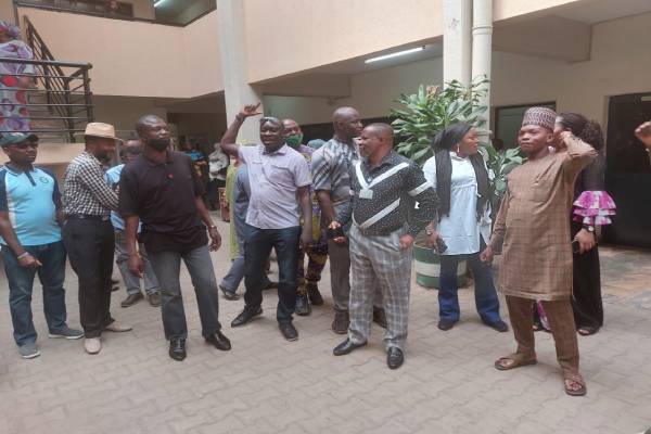 National Assembly staff continue protest, picketing over unpaid minimum wage