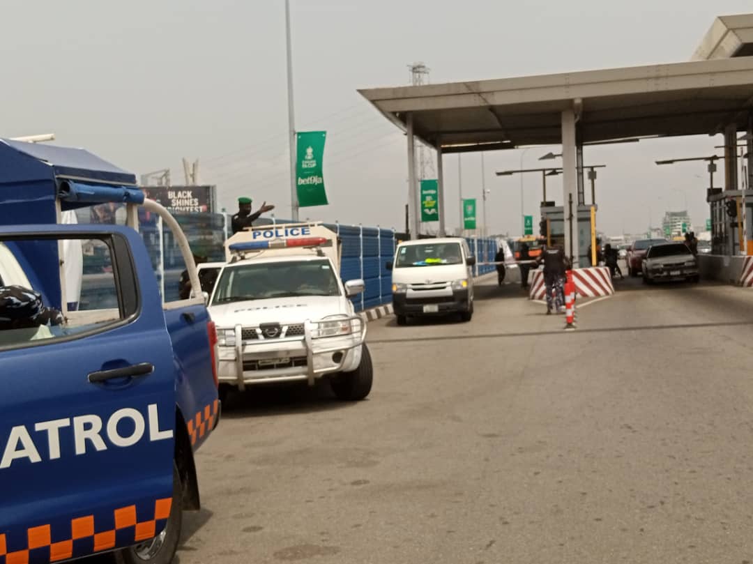 Lekki toll: Vehicles move unhindered as security operatives stand guard ...