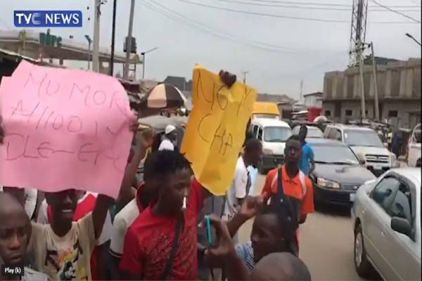 Tricycle operators protest in Ipaja, accuse Azeez Abiola’s leadership of extortion