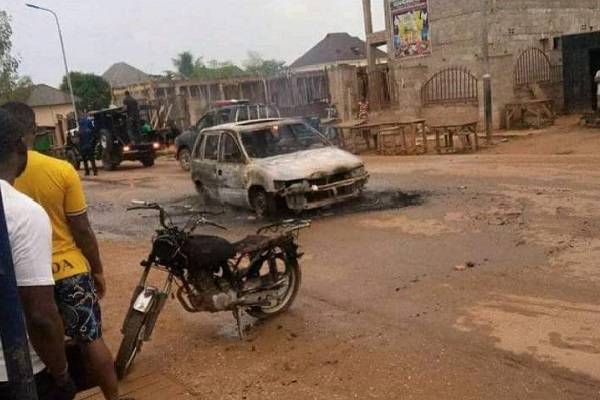 Gunmen burn Motocycle, Vehicle in Ebonyi during President Buhari’s visit