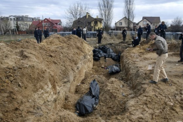Ukrainian prosecutor investigating mass grave found near Bucha