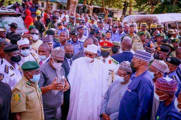 President Buhari Visits Kuje Prison, Laments Intelligence failures