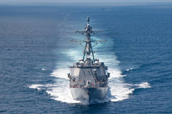 Two US Warships Transit Through Taiwan Strait