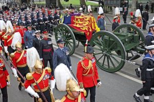 Queen's Coffin Leaves Westminster for Wellington Arch