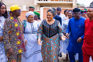 Fmr Oyo first lady Inaugurates Tinubu/Shettima campaign team in Ibadan