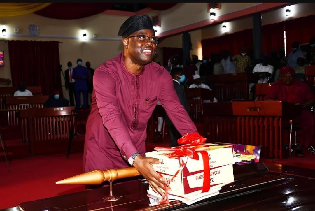 Makinde presents N310bn budget to Oyo Assembly