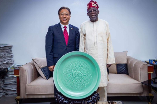 Chinese Ambassador to Nigeria Cui Chun visits Asiwaju in Abuja