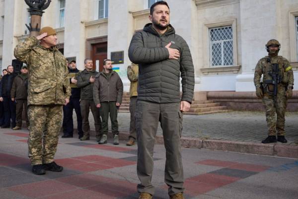 Zelenskyy accuses Russia of War Crimes in Kherson
