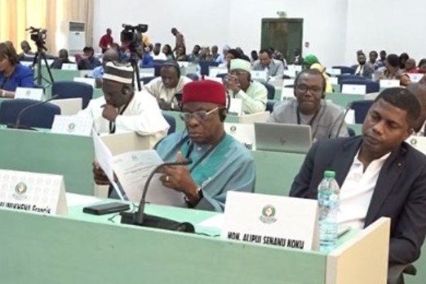 Ecowas lawmakers fault 2023 budget, say not people focused enough