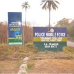 POLICE TRAIN 79 MOBILE POLICE FOR CE COMMANDERS