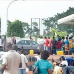 FUEL QUES RESURFACE IN LAGOS, RESIDENTS GROAN