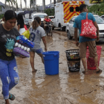 Mexico: Survivours of deadly Hurricane Otis desperate for food, aid amid slow govt response