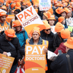 Senior doctors in England reject government's pay deal